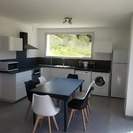 Les Claux Des Oliviers Holiday home *