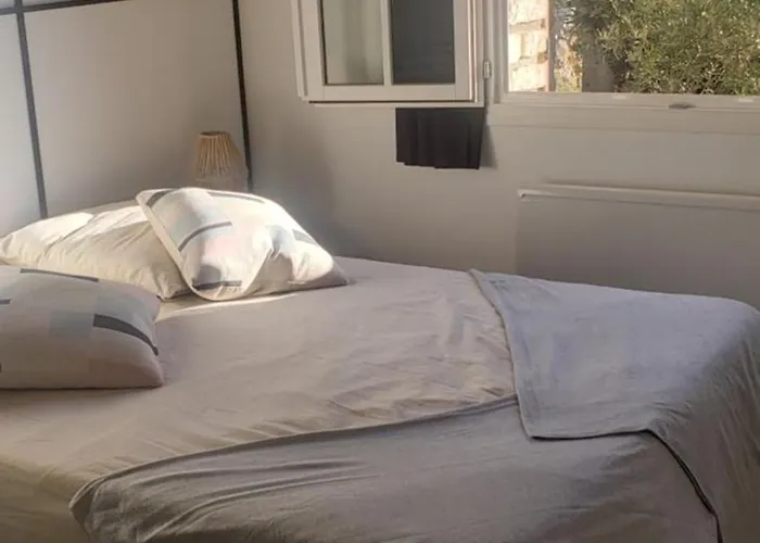 Les Claux Des Oliviers